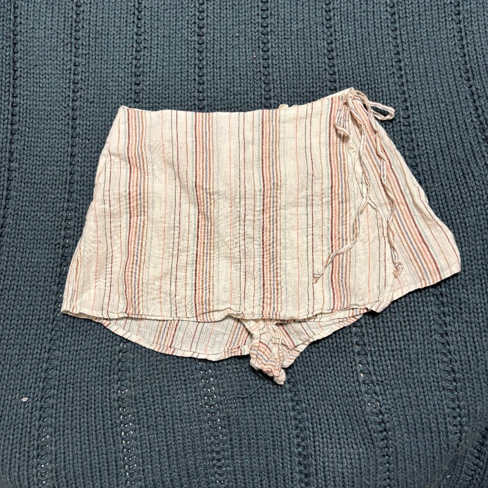 5/$25 💐 | LA Hearts Striped Linen Skort